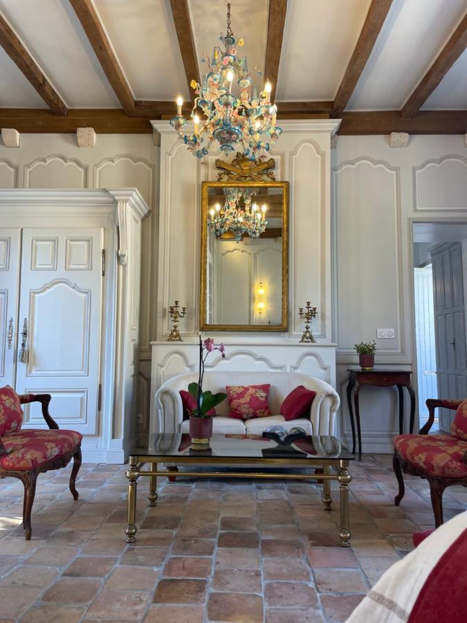 Gite De L'Antiquaire Au Coeur De La Citadelle Blaye Buitenkant foto