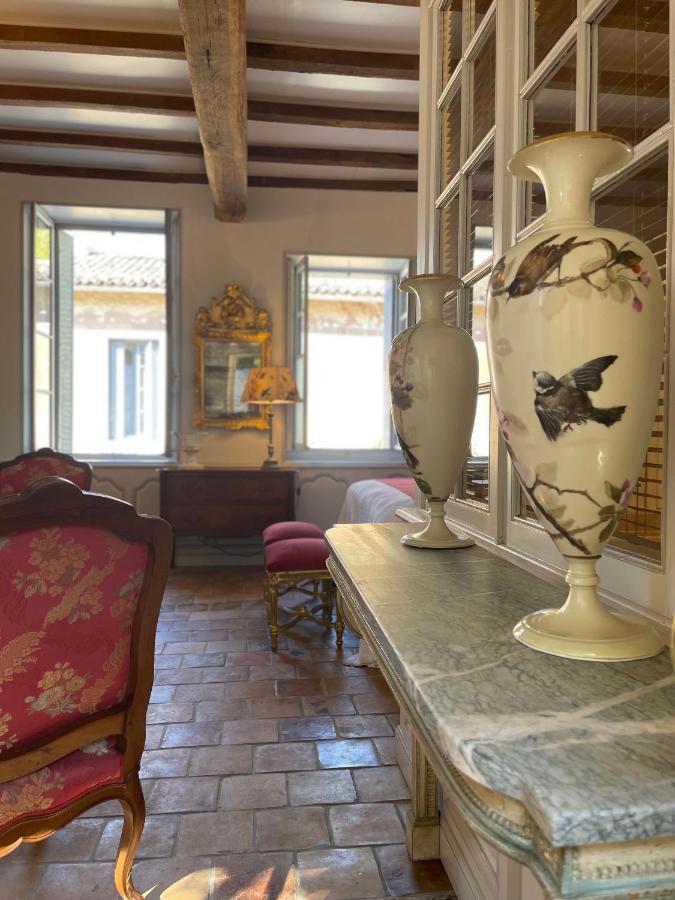 Gite De L'Antiquaire Au Coeur De La Citadelle Blaye Buitenkant foto